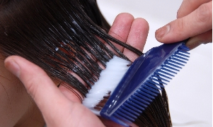 自社開発酸性縮毛矯正剤