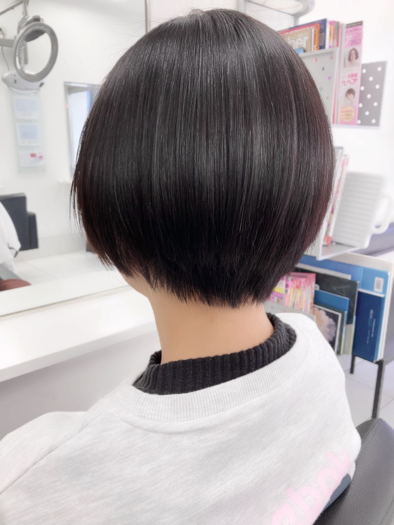 ショートレイヤボブの縮毛矯正